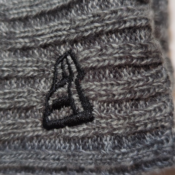 New Era Pittsburgh Steelers stocking hat beanie pom pom NFL lining 10% wool - Picture 3 of 6